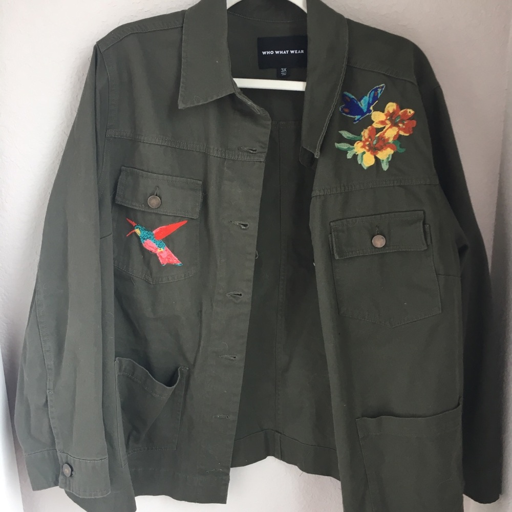 Plus size jacket with embroidered details